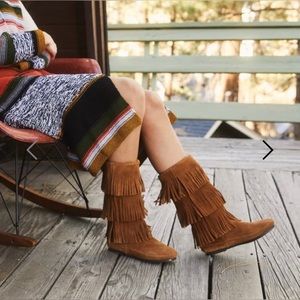 MINNETONKA Brown 3-Layer Fringe Boot